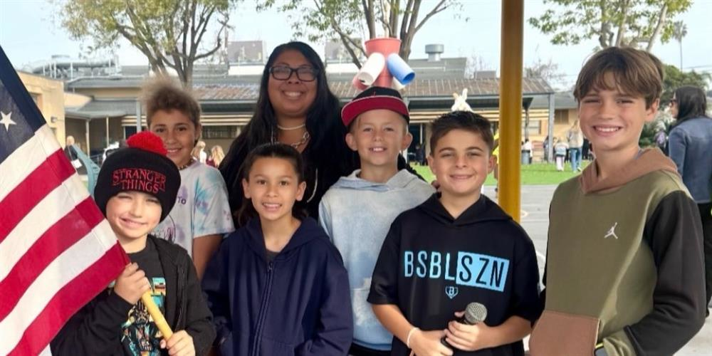 Bay Park Elementary students together on campus